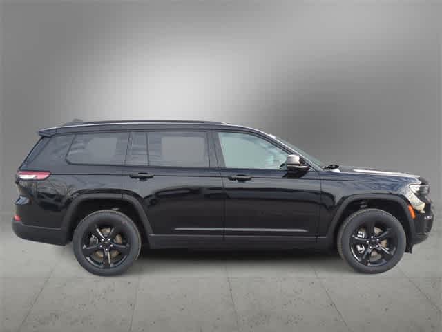 Thumbnail: 2025 Jeep Grand Cherokee L - 9