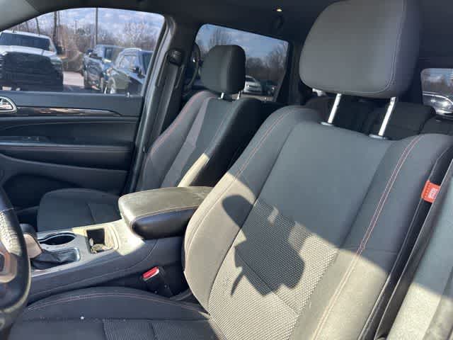 Thumbnail: 2016 Jeep Grand Cherokee - 3