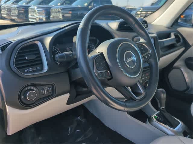 Thumbnail: 2021 Jeep Renegade - 10