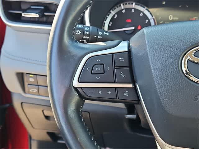 Thumbnail: 2022 Toyota Highlander - 26