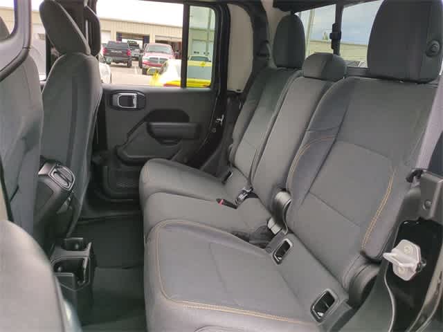 Thumbnail: 2025 Jeep Gladiator - 19