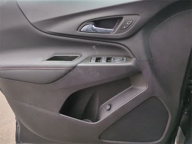 Thumbnail: 2022 Chevrolet Equinox - 31