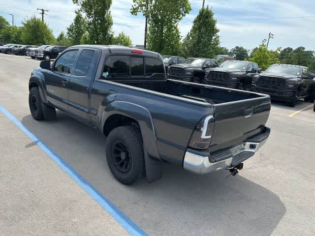 Thumbnail: 2010 Toyota Tacoma - 14