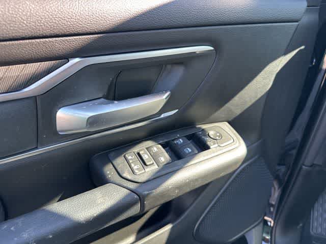 Thumbnail: 2026 RAM 1500 - 10