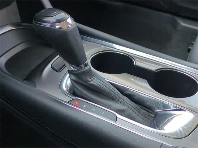 Thumbnail: 2017 Chevrolet Malibu - 32