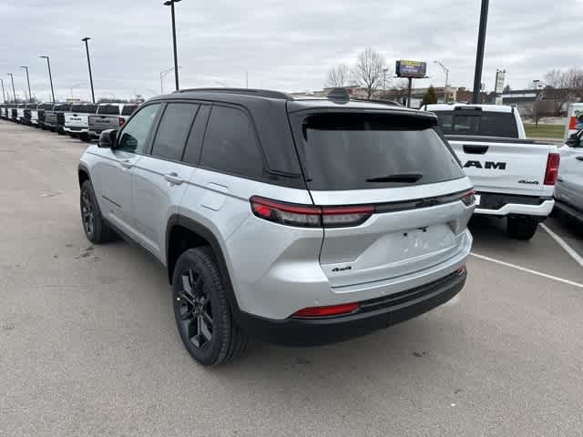 Thumbnail: 2025 Jeep Grand Cherokee - 12