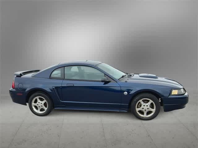 2004 Ford Mustang V6 9