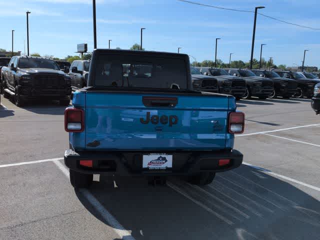 Thumbnail: 2021 Jeep Gladiator - 7