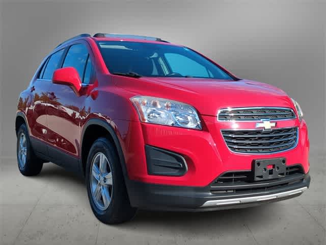 Thumbnail: 2015 Chevrolet Trax - 2