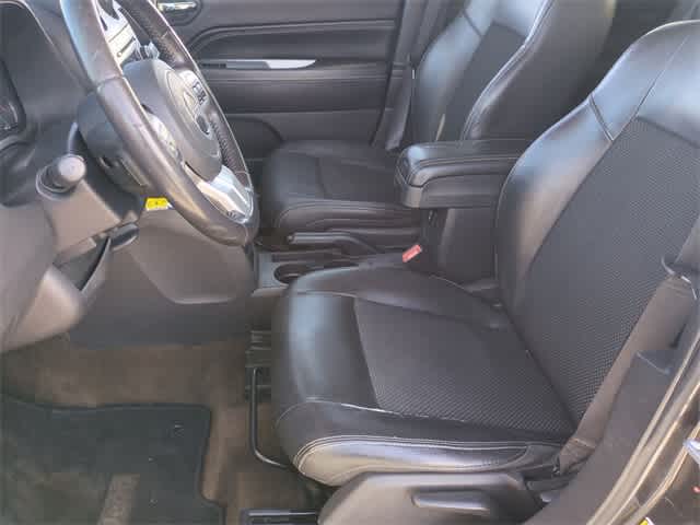 Thumbnail: 2017 Jeep Compass - 17