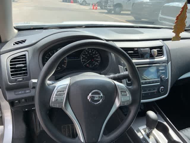 Thumbnail: 2018 Nissan Altima - 4