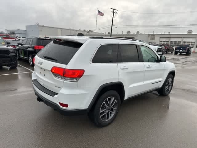 Thumbnail: 2019 Jeep Grand Cherokee - 18