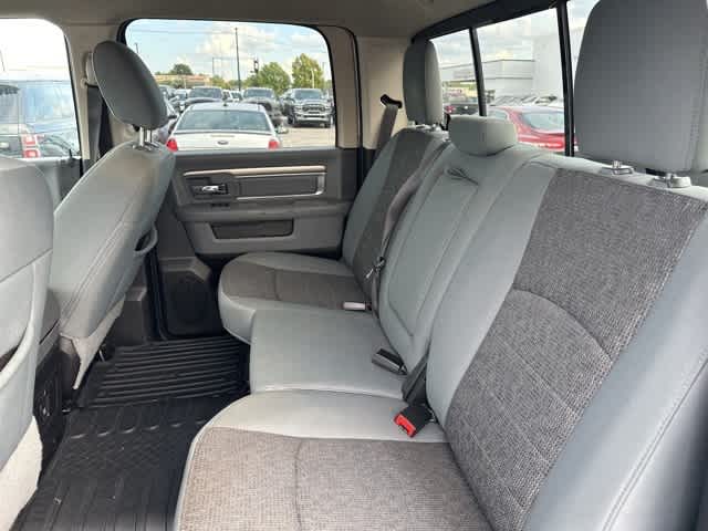 Thumbnail: 2019 RAM 1500 Classic - 10