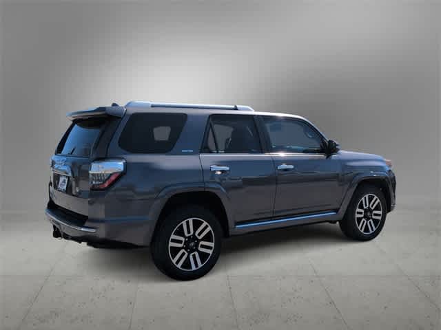 Thumbnail: 2017 Toyota 4Runner - 8