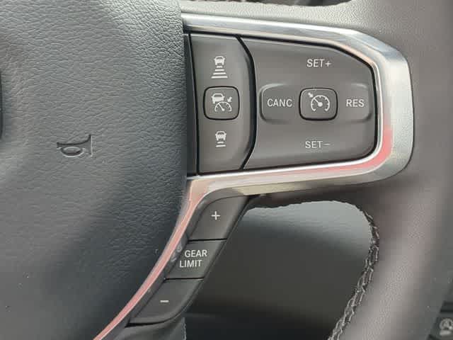 Thumbnail: 2026 RAM 1500 - 27