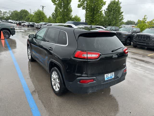 Thumbnail: 2016 Jeep Cherokee - 14