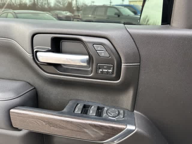 Thumbnail: 2022 Chevrolet Silverado 1500 - 14