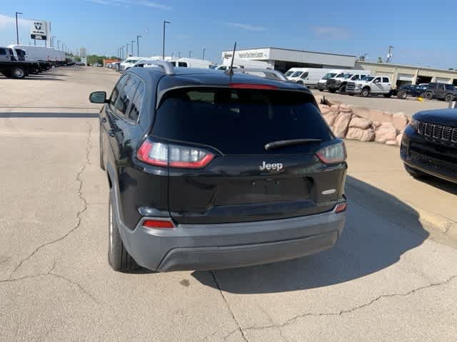Thumbnail: 2019 Jeep Cherokee - 18
