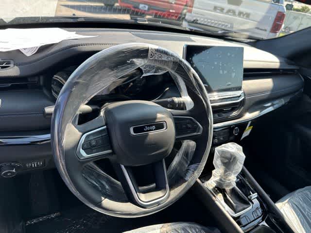 Thumbnail: 2026 Jeep Compass - 3