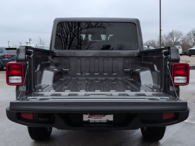 Thumbnail: 2026 Jeep Gladiator - 33