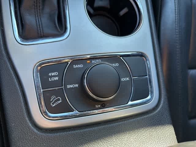 Thumbnail: 2019 Jeep Grand Cherokee - 12