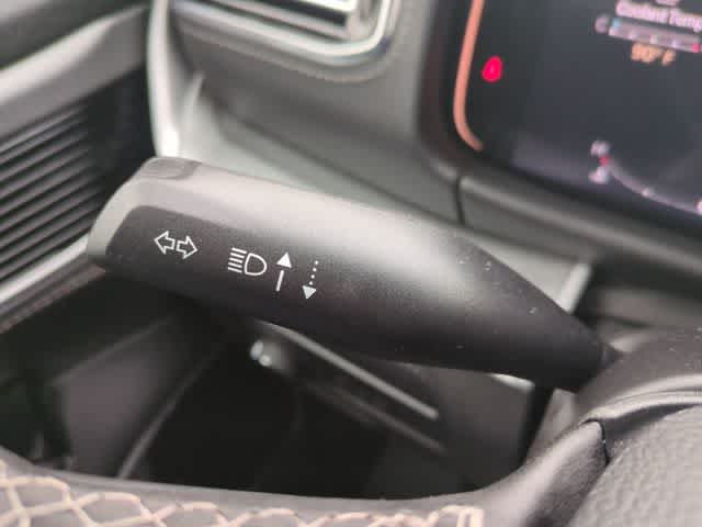 Thumbnail: 2026 Jeep Grand Wagoneer L - 29