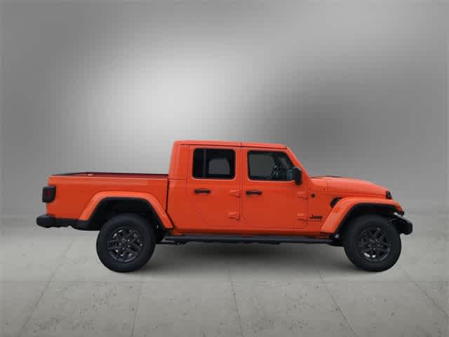Thumbnail: 2025 Jeep Gladiator - 9