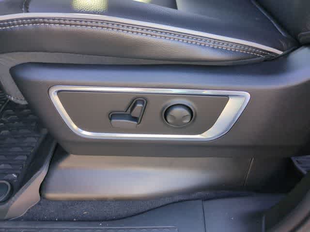 Thumbnail: 2026 RAM 1500 - 18