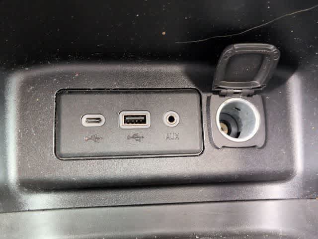 Thumbnail: 2019 Chevrolet Equinox - 31