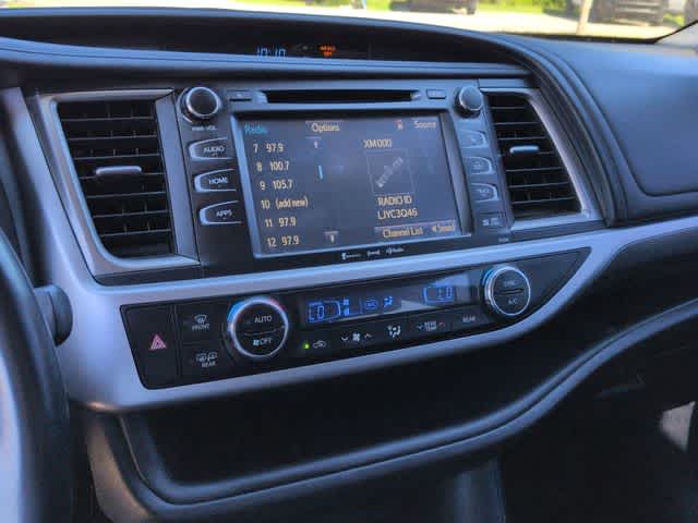 Thumbnail: 2019 Toyota Highlander - 28
