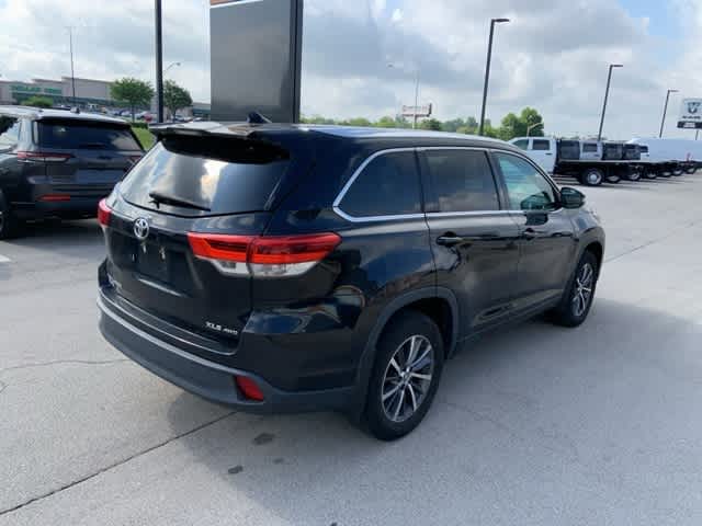 Thumbnail: 2018 Toyota Highlander - 25