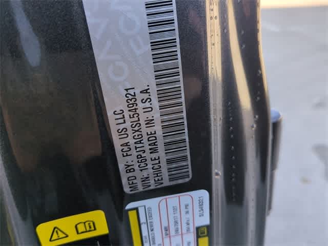 Thumbnail: 2025 Jeep Gladiator - 37