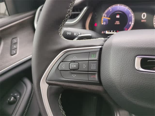 Thumbnail: 2025 Jeep Grand Cherokee - 25