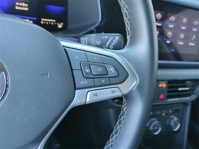 Thumbnail: 2022 Volkswagen Taos - 25