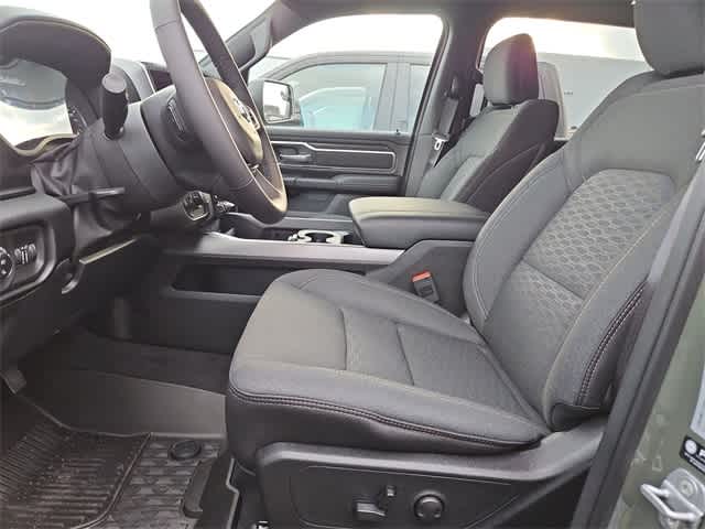 Thumbnail: 2026 RAM 1500 - 17