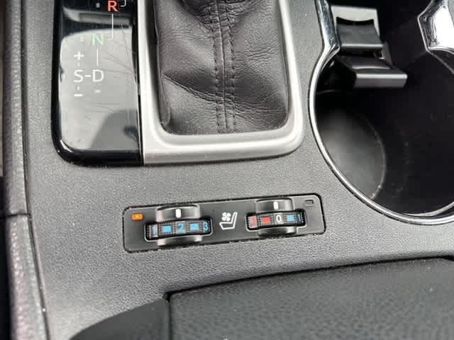 Thumbnail: 2016 Toyota Highlander - 13