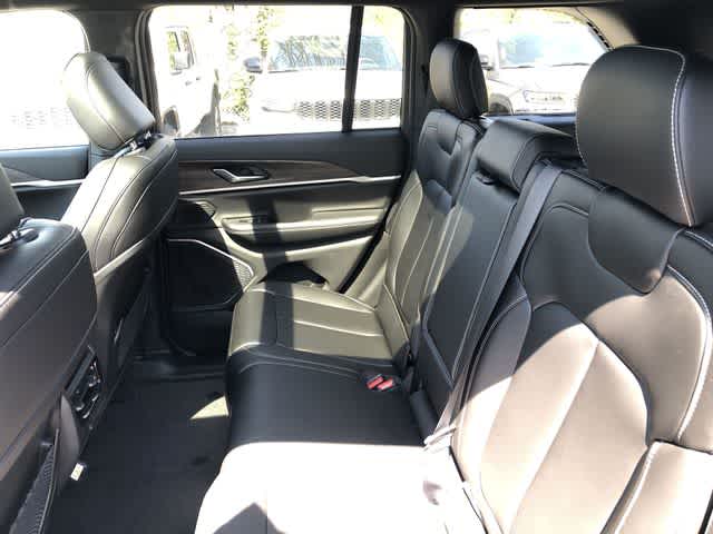 Thumbnail: 2026 Jeep Grand Cherokee - 18