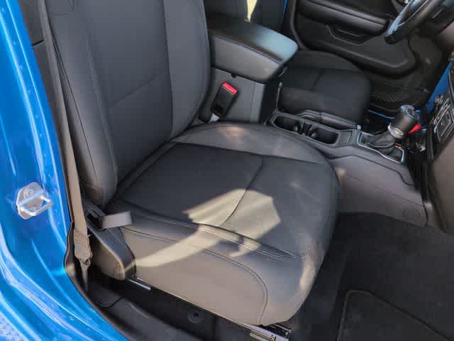 Thumbnail: 2021 Jeep Gladiator - 21