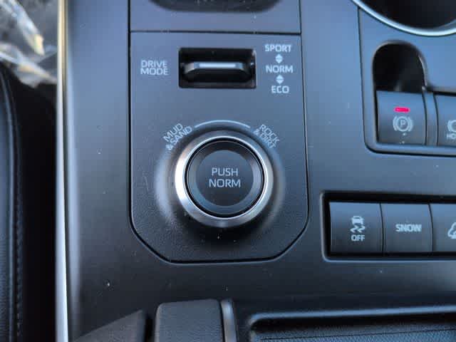 Thumbnail: 2021 Toyota Highlander - 39