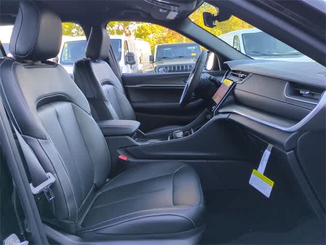 Thumbnail: 2025 Jeep Grand Cherokee L - 21