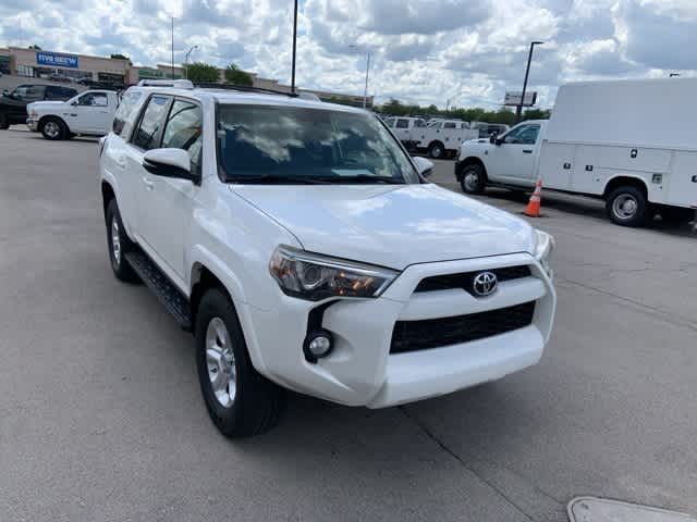 Thumbnail: 2015 Toyota 4Runner - 30