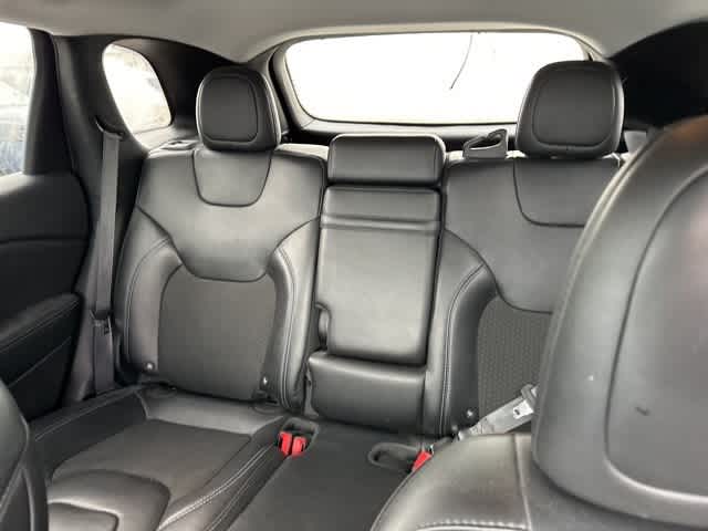 Thumbnail: 2019 Jeep Cherokee - 5