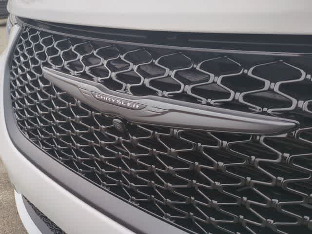 Thumbnail: 2026 Chrysler Pacifica - 12