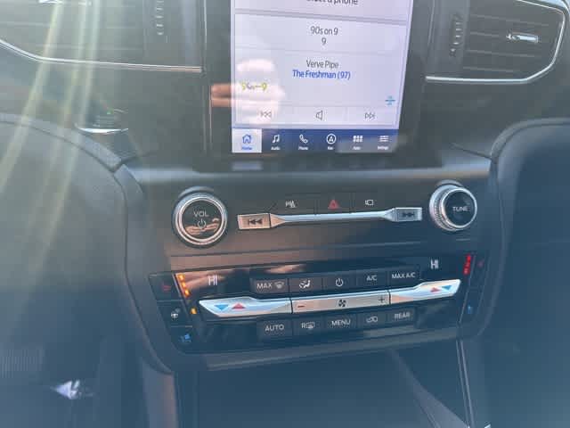 Thumbnail: 2020 Ford Explorer - 9