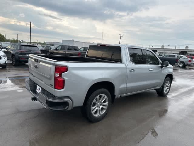 Thumbnail: 2022 Chevrolet Silverado 1500 - 21
