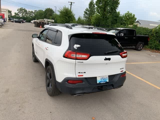 Thumbnail: 2018 Jeep Cherokee - 19