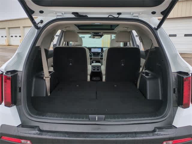 Thumbnail: 2022 Kia Sorento - 36