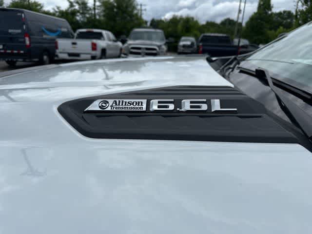 Thumbnail: 2024 Chevrolet Silverado 2500 - 3