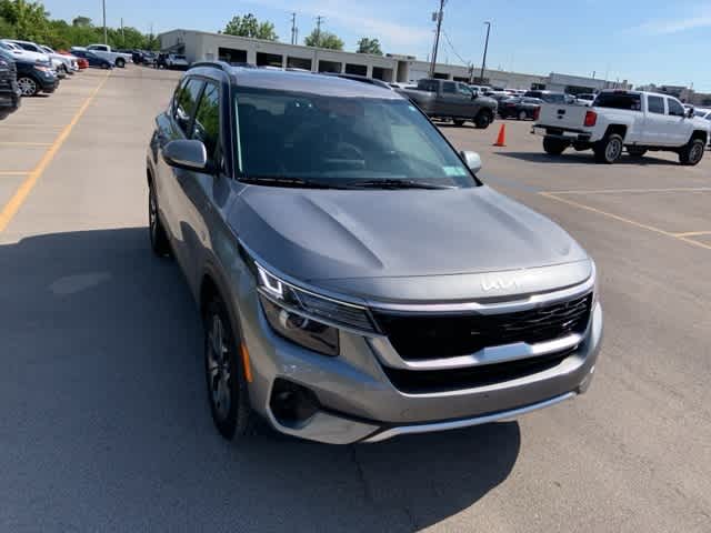 Thumbnail: 2023 Kia Seltos - 28