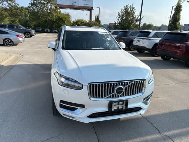 Thumbnail: 2022 Volvo XC90 - 32